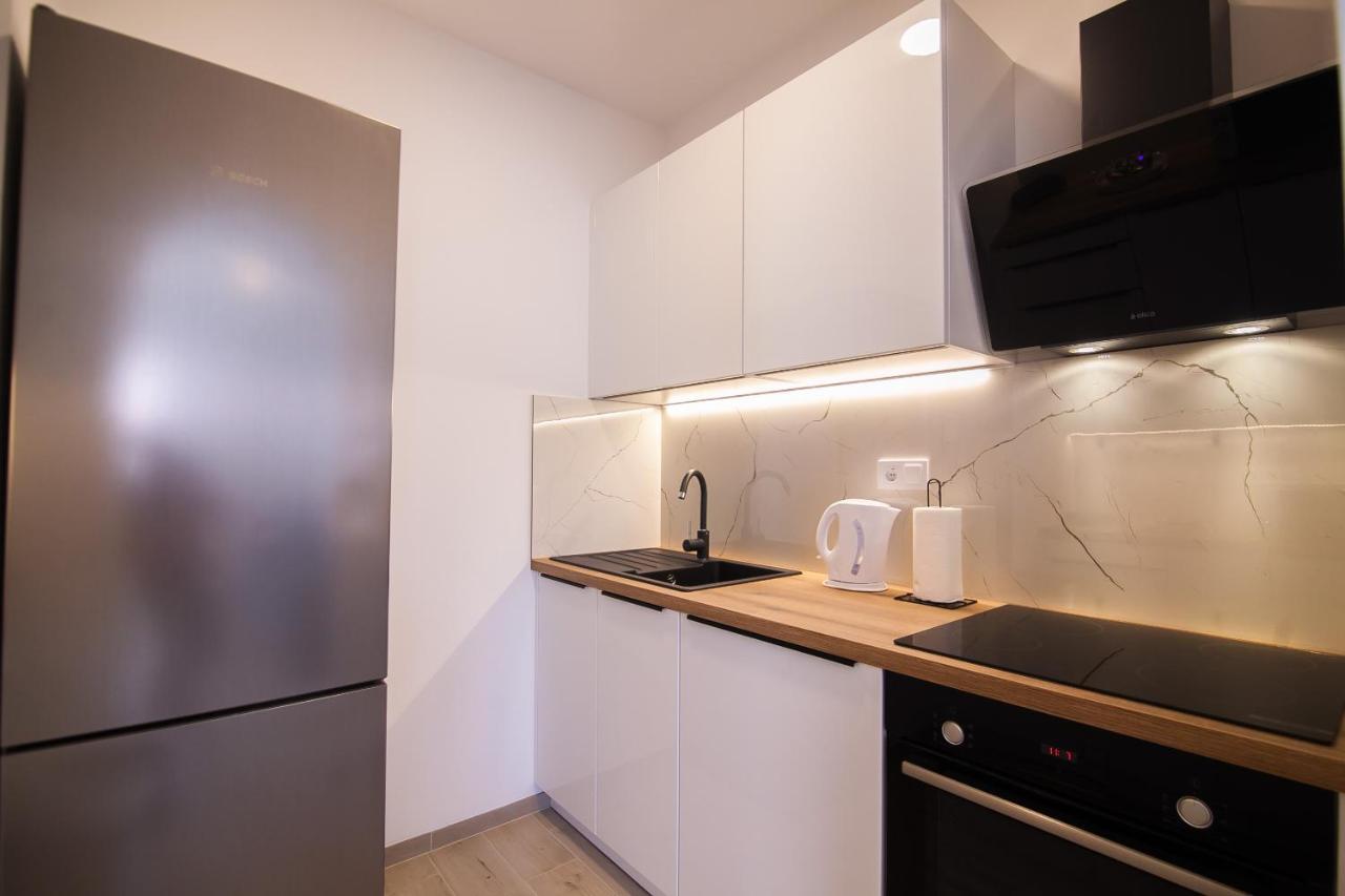 Family Apartments Brach โบล ภายนอก รูปภาพ