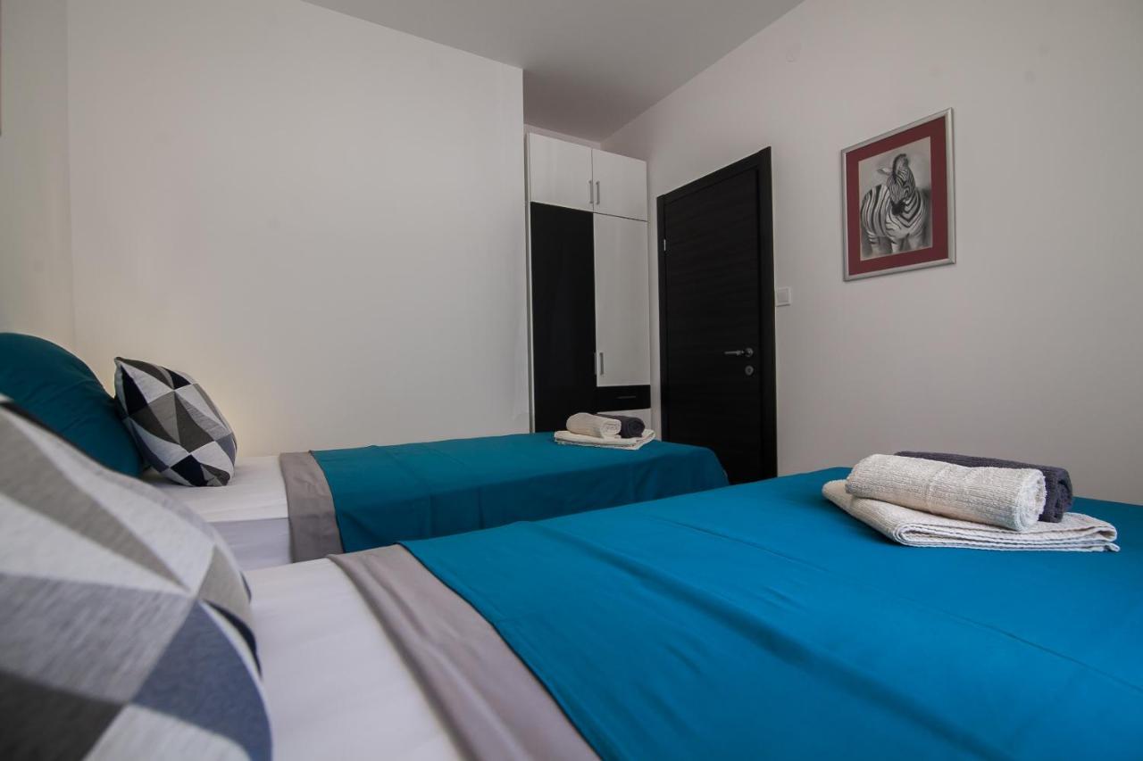 Family Apartments Brach โบล ภายนอก รูปภาพ