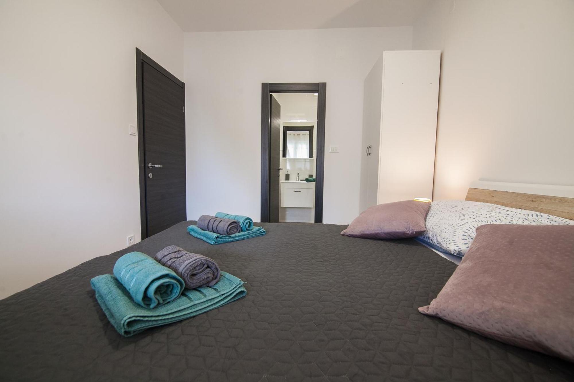 Family Apartments Brach โบล ภายนอก รูปภาพ