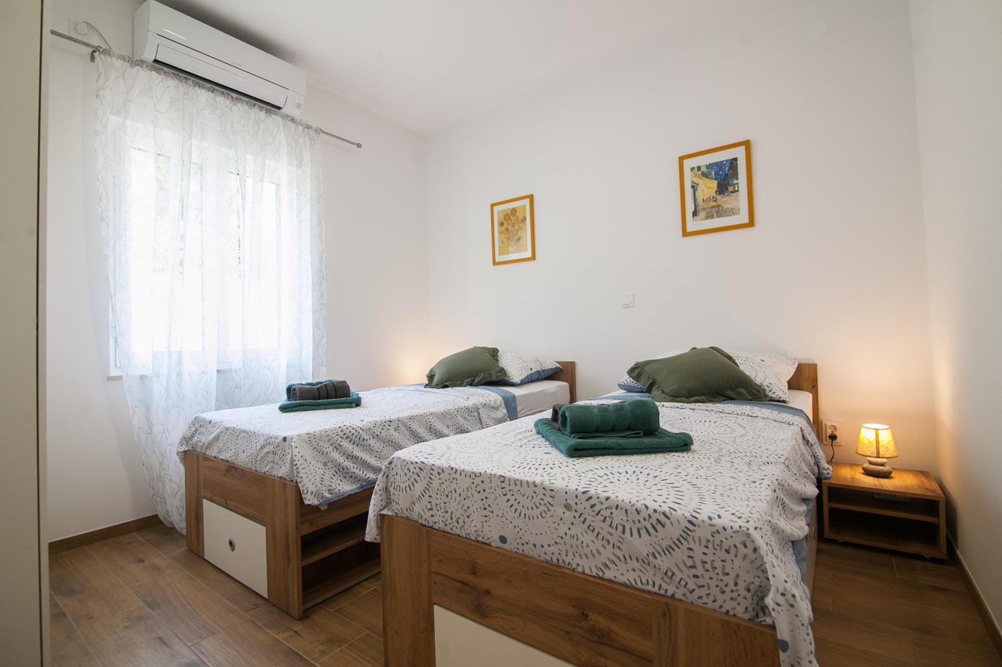 Family Apartments Brach โบล ภายนอก รูปภาพ